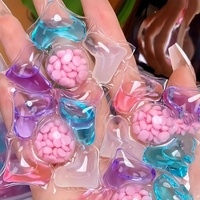 Capsules de lessive écologiques avec densat, perles en forme de gel, parfum floral, film soluble dans l'eau de 8 g pour le nettoyage des vêtements
