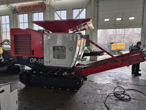 MONDE Nouvelle mini concasseuse à mâchoires <span class=keywords><strong>mobile</strong></span> 35t/h 60t/h Petite machine de concassage de roche à mâchoires à vendre - Product Image 4