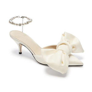 Sıcak satış zarif kadın inci dantel sivri burun yüksek topuk saten ilmek katırlar ile parti terlik katırlar - Product Image 2