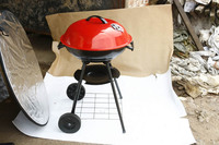 Nouveauté : Barbecue au charbon de bois avec fumoir décalé, chariot à baril robuste