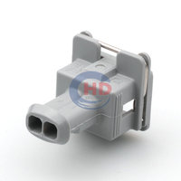 2 طريقة pc02s8001 السيارات الإناث السيارات محطة الكهربائية للماء السكن كابل المكونات