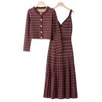 AIMEISI Nouveau Ensemble Deux Pièces Tricoté Personnalisable Décontracté Vintage Color-block à Paillettes, comprenant un Haut Cardigan à Manches Longues et une Robe Nuisette