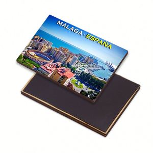 Imán de nevera de madera MDF epoxi personalizado, recuerdo artístico minimalista de España, Málaga - Product Image 1