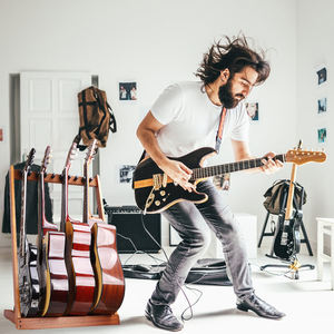 Espositore per Chitarre in Legno Personalizzato e Resistente, Supporto Verticale Multigruppo per Chitarre Folk, Elettriche, Acustiche, Bassi e Plettri - Product Image 5