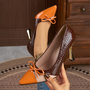 Escarpins Xuanhui élégants et modernes à <span class=keywords><strong>talon</strong></span> haut de 9 cm, bout <span class=keywords><strong>pointu</strong></span>, motif gaufré, nœud décoratif, couleur contrastante, sexy, pour femmes - Product Image 4