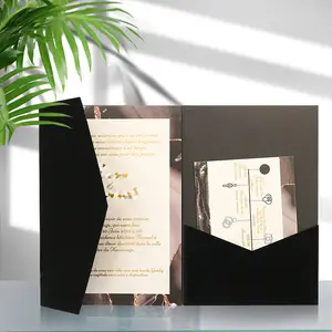 Luxus benutzer definierte elegante transparente Acryl Hochzeits karten Designs Samt Einladung rot mit Umschlag für Hochzeits veranstaltung