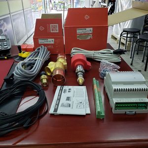 ชุดวาล์วขยายตัวอิเล็กทรอนิกส์ Carel สำหรับอุปกรณ์ทำความเย็นห้องเย็น - Product Image 1