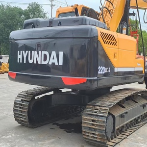 Excavatrice sur chenilles Hyundai R220LC-9 en bon état, poids opérationnel de 22 tonnes, moteur à suralimentation automatique, haute efficacité, en stock - Product Image 5