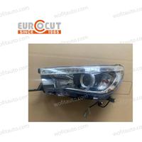 Phare à LED pour Toyota Hilux 2015 2016 2017 Nouveau phare avant de voiture avec système de carrosserie