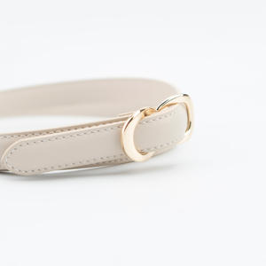 <span class=keywords><strong>Cintura</strong></span> Sottile in <span class=keywords><strong>Pelle</strong></span> <span class=keywords><strong>Beige</strong></span> da Donna con Fibbia Doppia a Infinito Dorata - Product Image 4