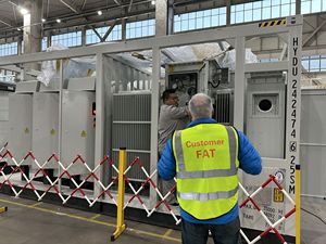 แบตเตอรี่ลิเธียมโซลาร์ SUNPLUS ความปลอดภัยสูง 51.2V 100Ah 5kwh LiFePO4 รับประกัน 10 ปี อายุการใช้งาน 6000 รอบการใช้งาน สำหรับที่อยู่อาศัย - Product Image 3