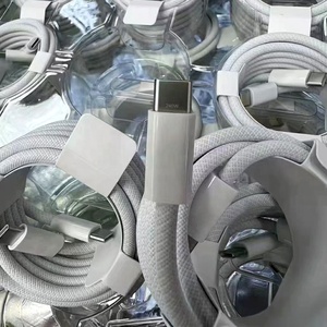 Op maat gemaakte nylon gevlochten 1M 2M 2Mts PD 240W Type C <span class=keywords><strong>USB</strong></span>-C naar <span class=keywords><strong>USB</strong></span>-C <span class=keywords><strong>USB</strong></span>-C snellaad- en datakabel - Product Image 2