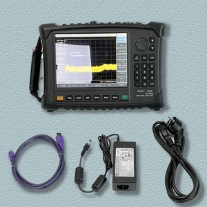 Analyseur de micro-ondes portable à large plage de fréquences Onefind WF4024G 9kHz~44GHz, similaire au N9961A Keysight - Product Image 2
