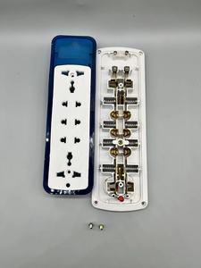 Bán buôn tùy chỉnh quốc tế phổ 12 lỗ 5 cổng đầu ra bảng điện ổ cắm - Product Image 4