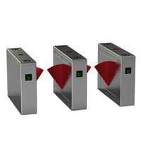 Torniquete de barrera oscilante vertical y delgada de acero inoxidable 304 con control de acceso, RFID y aviso por voz