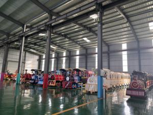 Hochwertiger beliebter Vergnügung spark verwendet Batterie Track less Train Ride Tourist <span class=keywords><strong>Attraction</strong></span> Road Train zum Verkauf - Product Image 4