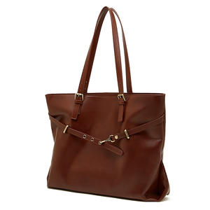 Sac fourre-tout en cuir de vachette tendance pour femme, marron et noir, sac à bandoulière en cuir, sacs à main pas chers pour femmes, vente en gros depuis la Chine - Product Image 5
