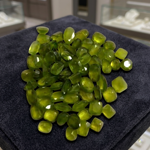 73 Piezas de Vesuvianita Verde Natural de 10mm-13mm, Corte Ovalado Rectangular, 195 Quilates, Iroc Sales, Gemas Sueltas de Alta Calidad, US$78 - Product Image 3