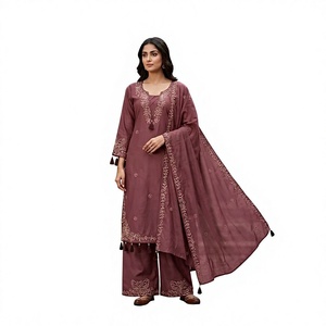 Stilvolle Damen-Hochzeitskleidung für Alle Jahreszeiten: Wunderschönes Pailletten-Besticktes LEO DENTING Oberteil, Hose und Dupatta, Reversibel und Knitterfrei - Product Image 1