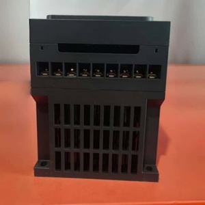 ตัวแปลงความถี่แปรผันพร้อมอินพุตสามเฟส 380V และเอาต์พุตสามเฟส 380V - Product Image 4