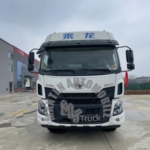 Dongfeng 4*2 4x2 Vehículo de transporte de <span class=keywords><strong>caballos</strong></span> con compartimento de almacenamiento de heno LHD RHD a la venta - Product Image 3
