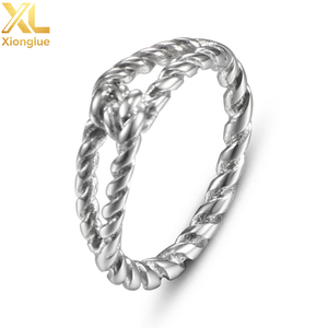 Bague en acier inoxydable plaqué or en forme de torsade de pâte frite, vente en gros - Product Image 2