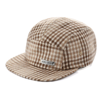 Casquette de camping à 5 panneaux à bord plat avec logo métallique personnalisé, en tissu de laine chaud, motif écossais, de la marque Aung Crown Direct Factory