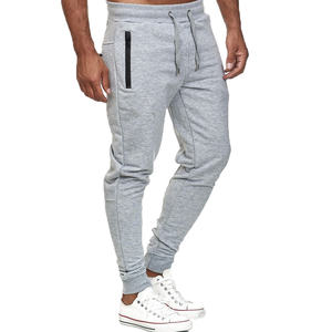 Pantalon pour homme au design décontracté, léger et polyvalent, avec une coupe droite et un devant minimaliste pour un facile assortiment avec n'importe quel haut - Product Image 5