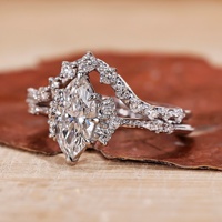 Vente en gros d'usine 10K 14K 18K Or massif véritable VVS Moissanite Diamant Bague de mariage pour couple Ensemble de mariage 0.5ct 1ct 2ct 3ct 5ct