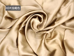 Nuovo Tessuto in Raso di Seta di Gelso 100% 16 Momme Larghezza 114cm Tinta Unita Super Liscio per Abiti da Sposa Abbigliamento e Biancheria da Letto - Product Image 4