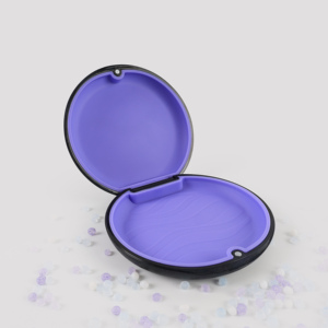 กล่องใส่รีเทนเนอร์จัดฟันคุณภาพสูง บริการ OEM กล่องใส่ฟันปลอมบางส่วน - Product Image 4