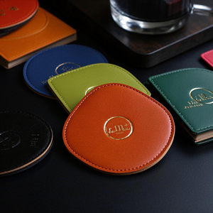 Lot de 4 sous-verres blancs en cuir imprimés sur mesure <span class=keywords><strong>Plaque</strong></span> de poids en liège Plateau de café pour boissons Dessous de verre en cuir en bois X4 personnalisés - Product Image 4