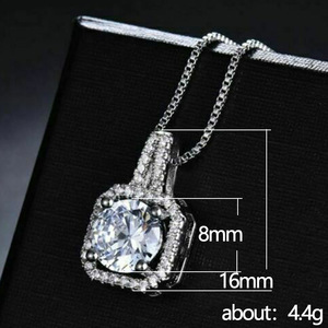 Collana con pendente in zircone a taglio quadrato semplice per donna, gioiello alla moda con catena corta a clavicola. - Product Image 4