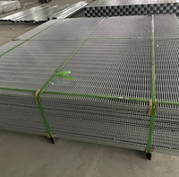 Clôture de sécurité en acier inoxydable thermolaqué pour aéroports et chantiers, avec service de modélisation 3D