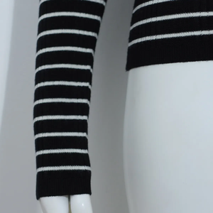 Estilo de moda <span class=keywords><strong>Punto</strong></span> <span class=keywords><strong>fino</strong></span> 16G Ajuste clásico Cuello de polo Botón a rayas Solapa Lana Merino Suéter de blusa de <span class=keywords><strong>punto</strong></span> para <span class=keywords><strong>mujer</strong></span> - Product Image 5