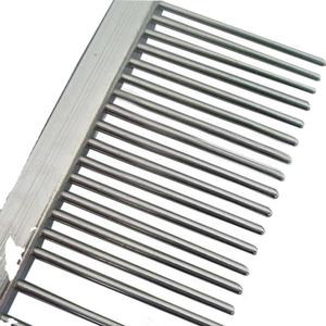 Peigne de toilettage de haute qualité, nouveau, 3 tailles, en acier inoxydable, pour animaux de compagnie, chiens, chats, peigne à picots, peigne anti-pellicules - Product Image 1