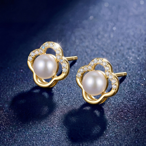 Pendientes de Perlas Blancas con Trébol de Cuatro Hojas en Oro de 18K y Circonitas Cúbicas para Mujer, Joyería Elegante con Perlas y Flores de la Suerte, Regalo Ideal - Product Image 3