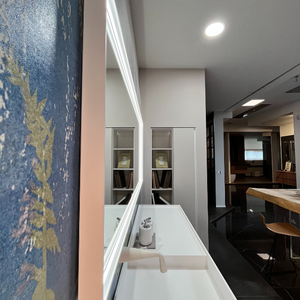 <span class=keywords><strong>Specchio</strong></span> LED Rettangolare Moderno per <span class=keywords><strong>Bagno</strong></span> con Cornice Sottile Bianca, Striscia Luminosa Integrata su Quattro Lati, Illuminazione Uniforme Senza Ombre - Product Image 3