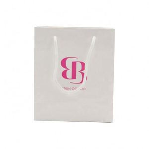 Sacs en papier de haute qualité moins chers, sacs fourre-tout en papier blanc avec logo personnalisé imprimé - Product Image 4
