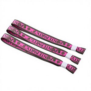 Bracelet en tissu polyester tissé personnalisé de haute qualité avec fermoir en plastique pour festivals, clubs et événements promotionnels - Product Image 1