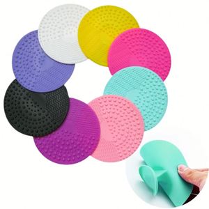 Almohadilla de silicona XG346 al por mayor para limpieza de brochas de maquillaje con ventosa para lápices de cejas y borlas de polvos - Product Image 1