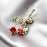 Anneau de nombril élégant en acier inoxydable serti de diamants, clou de nombril géométrique en forme de cerise, bijou piercing exquis pour femme