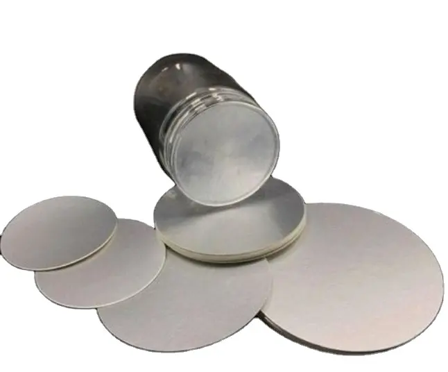 Tapas de botellas cosméticas con revestimiento de sellado por inducción de papel de aluminio Cierres de tapa de calidad premium