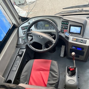2019 Kinglong 65-Seat Diesel Bus Entrenador usado <span class=keywords><strong>barato</strong></span> en color plateado con transmisión manual - Product Image 2