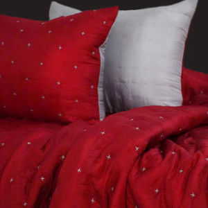 Ensemble de literie en soie naturelle de haute qualité, sur mesure, tissé à la main, pour hôtel de luxe, resort et villa. Couleur unie/personnalisée. - Product Image 1