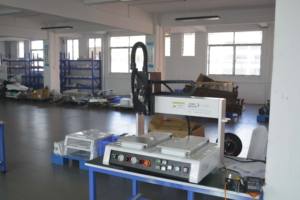 <span class=keywords><strong>Dispensador</strong></span> giratorio automático <span class=keywords><strong>de</strong></span> <span class=keywords><strong>pasta</strong></span> <span class=keywords><strong>de</strong></span> soldadura y pegamento <span class=keywords><strong>Dispensador</strong></span> <span class=keywords><strong>de</strong></span> pegamento <span class=keywords><strong>de</strong></span> 4 ejes <span class=keywords><strong>de</strong></span> alta precisión para ensamblaje electrónico - Product Image 4