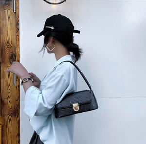 Nuova Borsa da Donna alla Moda in Stile Coreano, Materiale PU, Borsa a Tracolla con Chiusura, Versatile Borsa a Mano e Sottobraccia per Signora - Product Image 4