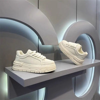 Chaussures décontractées pour hommes, vente en gros directe d'usine, chaussures décontractées à semelle épaisse pour hommes, chaussures décontractées de haute qualité