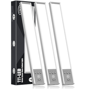 Lámpara de Armario con Sensor de Movimiento Recargable de 40 LED, Regulable, Magnética para Interiores, 3000K, Iluminación para Gabinetes, Funciona con Batería, Cuerpo de Lámpara de PC - Product Image 1