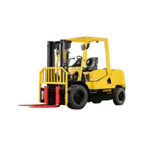 Montacargas Diésel Hyster de 4 a 7 Toneladas, Mástil de Tres Etapas, Operación Asentada, Neumáticos, Uso en Plantas de Fabricación - Product Image 2